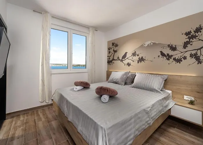 Royal House 2 * Pašman