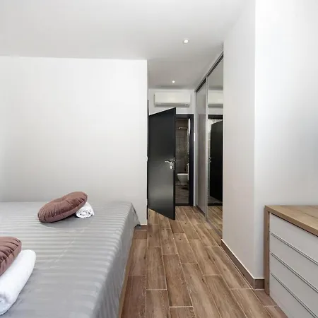 Royal House 2 Pašman