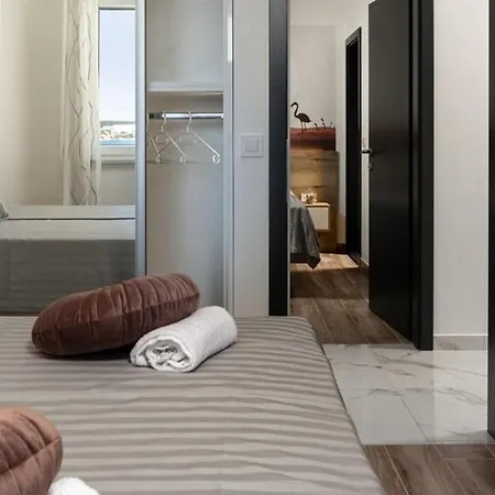 Royal House 2 * Pašman