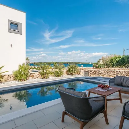 Royal House 2 Hébergement de vacances