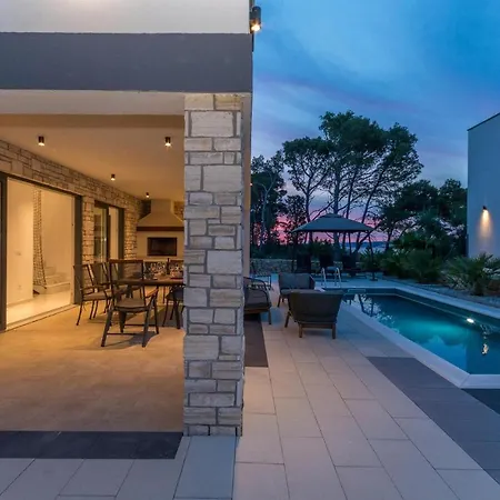 Hébergement de vacances Royal House 2 Pašman