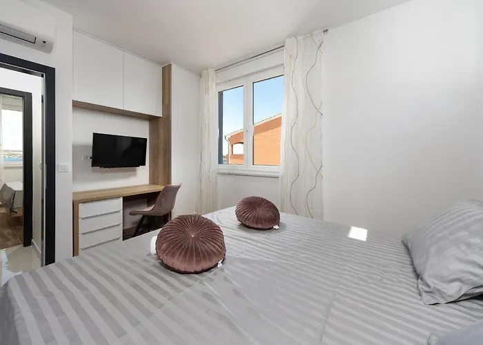 Prázdninový dům Royal House 2 *