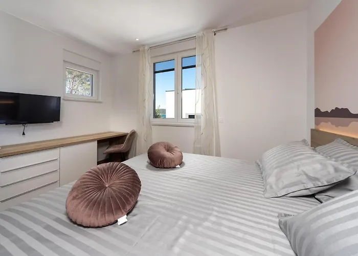 Prázdninový dům Royal House 2 *